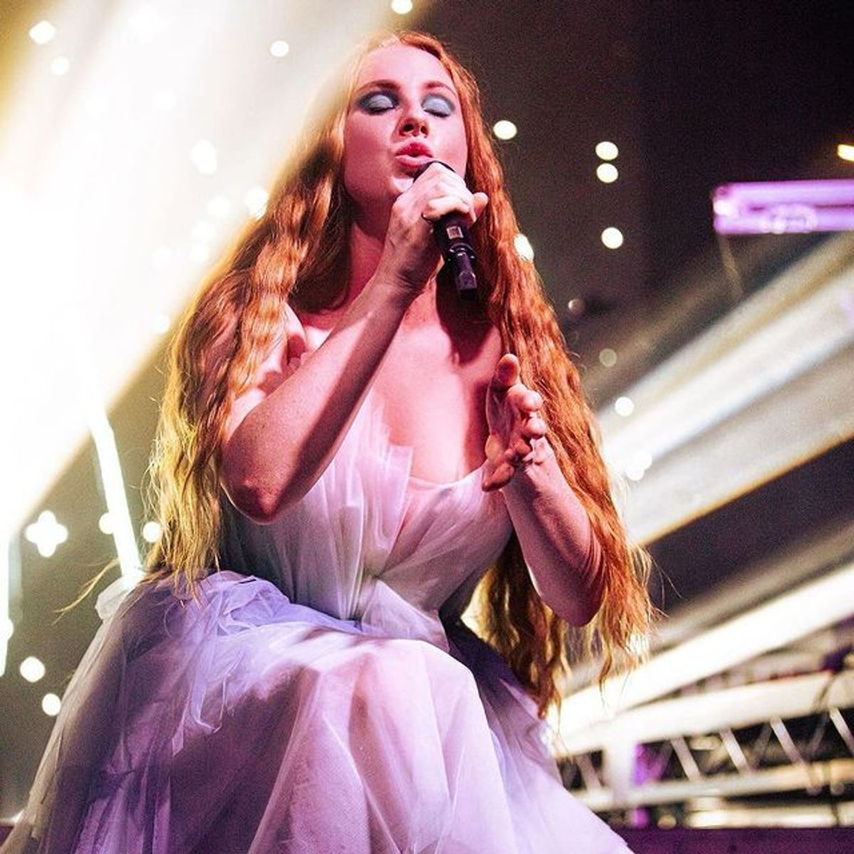 Vera Blue 6