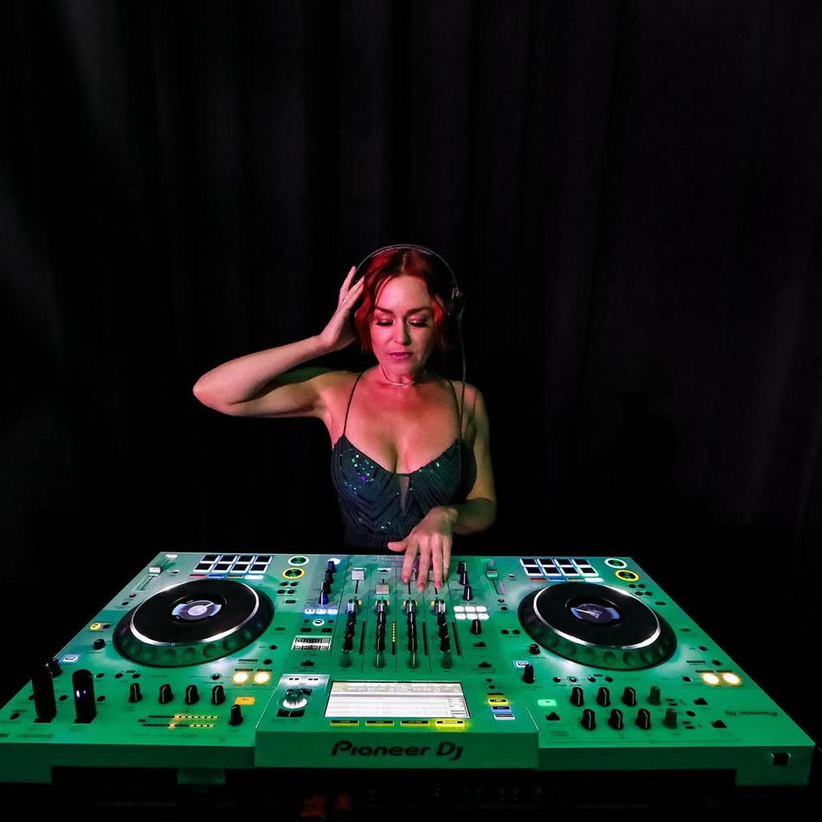 Emerald Jones 8