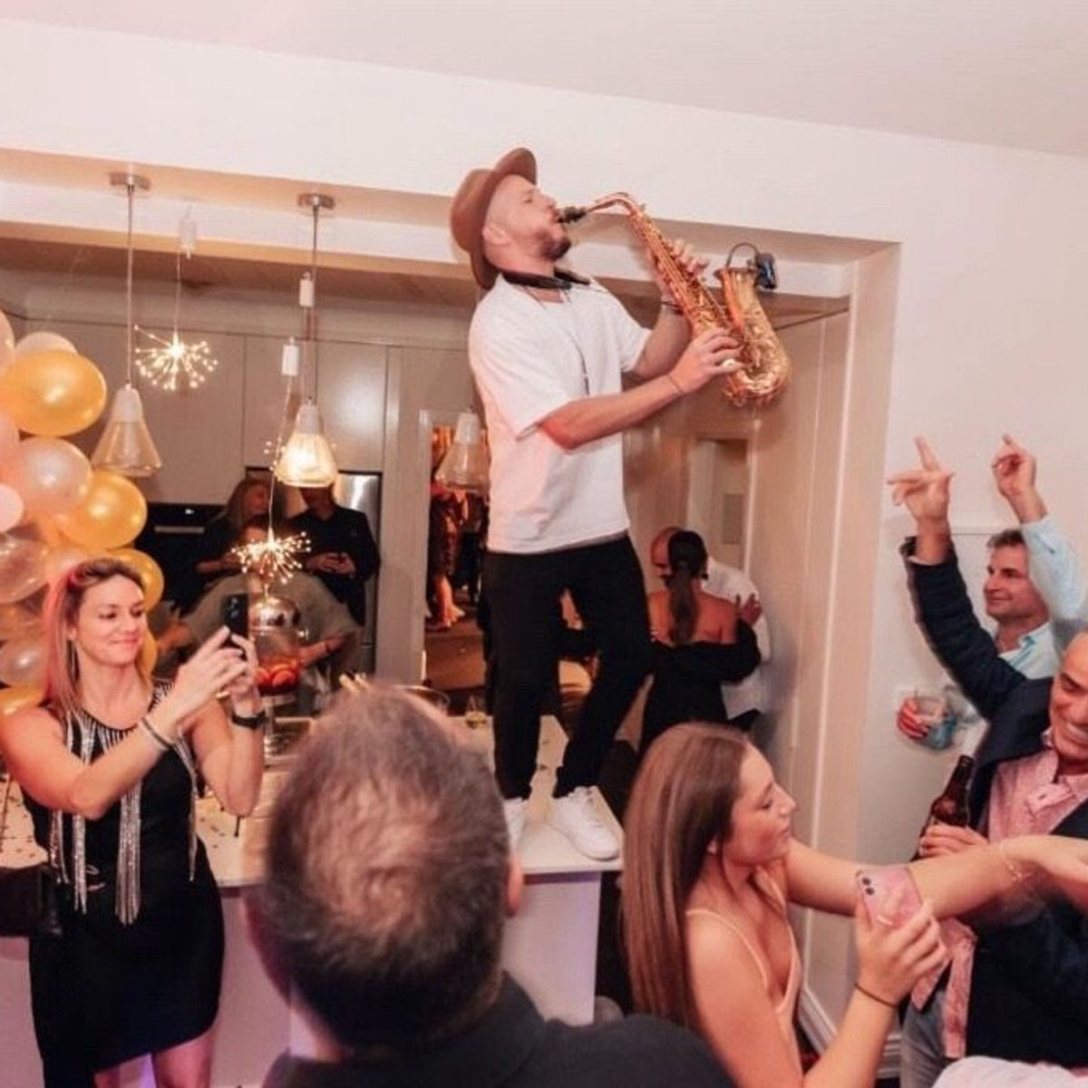 Jonny Be Sax 7