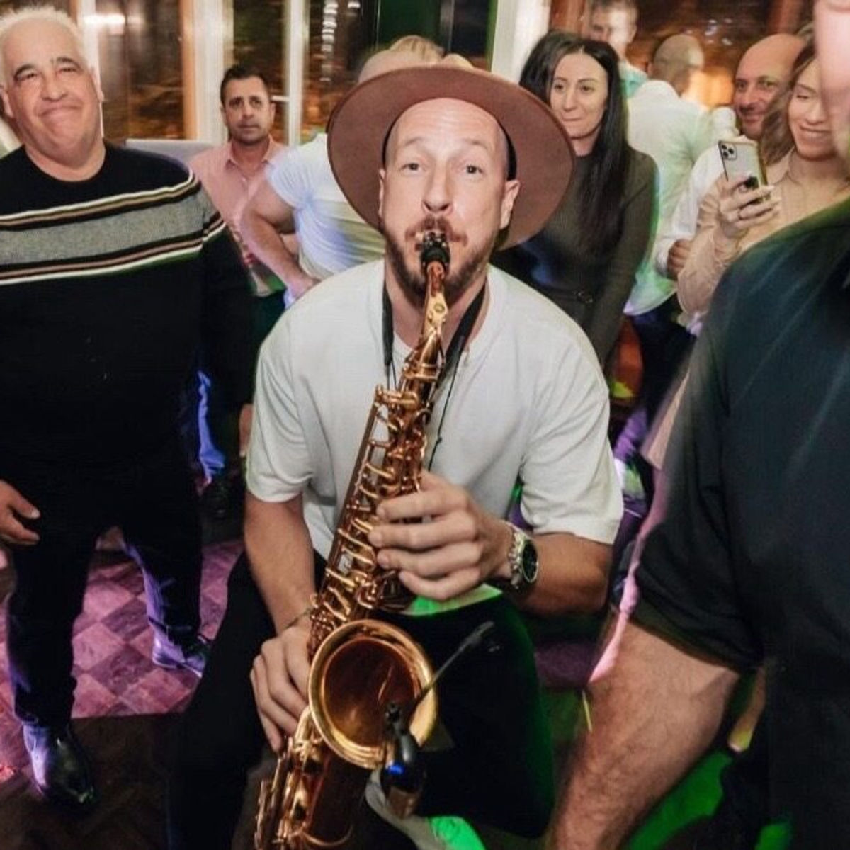 Jonny Be Sax 5