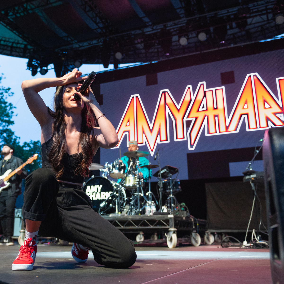 Amy Shark 3